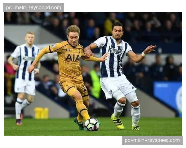 特写：老将夸德拉多替补登场，在孔蒂的3-5-2体系下焕发新的活力