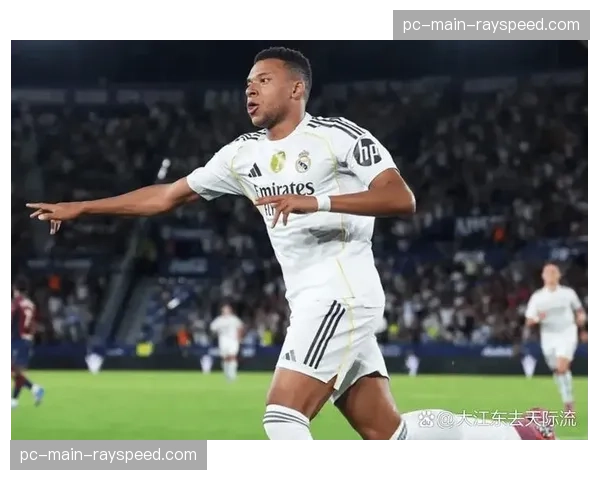 莱万特5-4-1低位防守反击阵型分析：全员收缩+偷袭得分策略